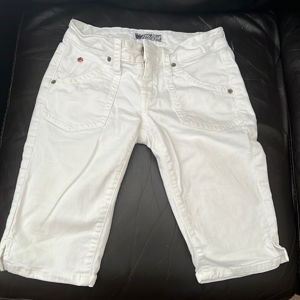 White Hudson jeans capri pants